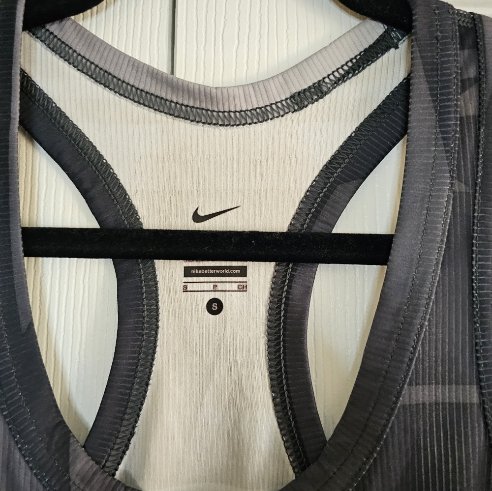 ***3/$30*** NIKE DRI-FIT TANK - Picture 5 of 9